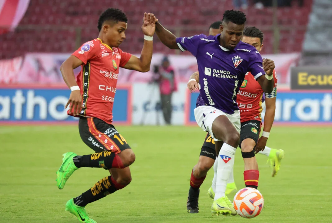 img of Liga de Quito y Deportivo Cuenca empatan 2-2 en un vibrante encuentro por la Fecha 21 de la LigaPro